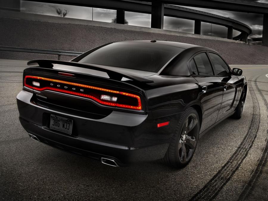  Dodge Charger Blacktop 2012 года  (фото 13 из 17)
